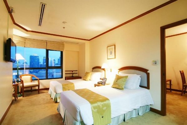 Grand Diamond Suites Hotel image 12